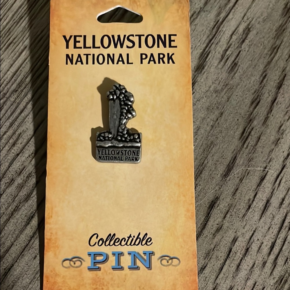 Yellowstone National Park Collectible Pin